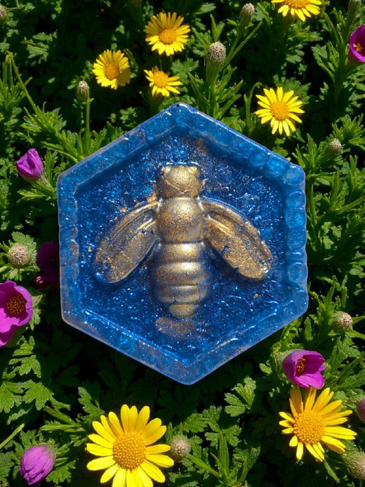 HoneyComb with Honeybee Car/Room Vent Freshie