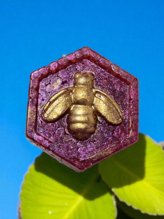 HoneyComb with Honeybee Car/Room Vent Freshie